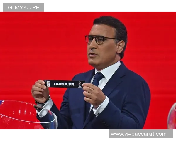 镰田大地与香川真司长友佑都同框训练为2026年世界杯备战