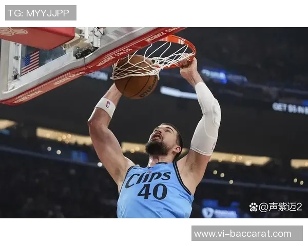 快船邓恩称赞保罗职业素养观察其比赛对自己成长助益良多