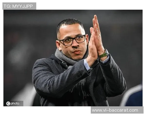 天空体育报道加里奥尼尔与斯特拉斯堡达成执教口头协议将替代罗塞尼尔